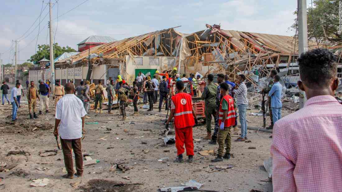 Somalia bus explosion kills 8; children injured